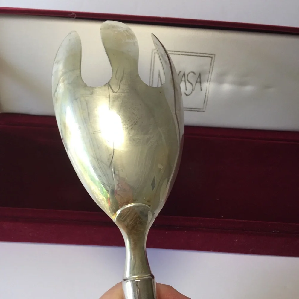 Mikasa Rousseau Elegant Serving Fork 11-1/2”